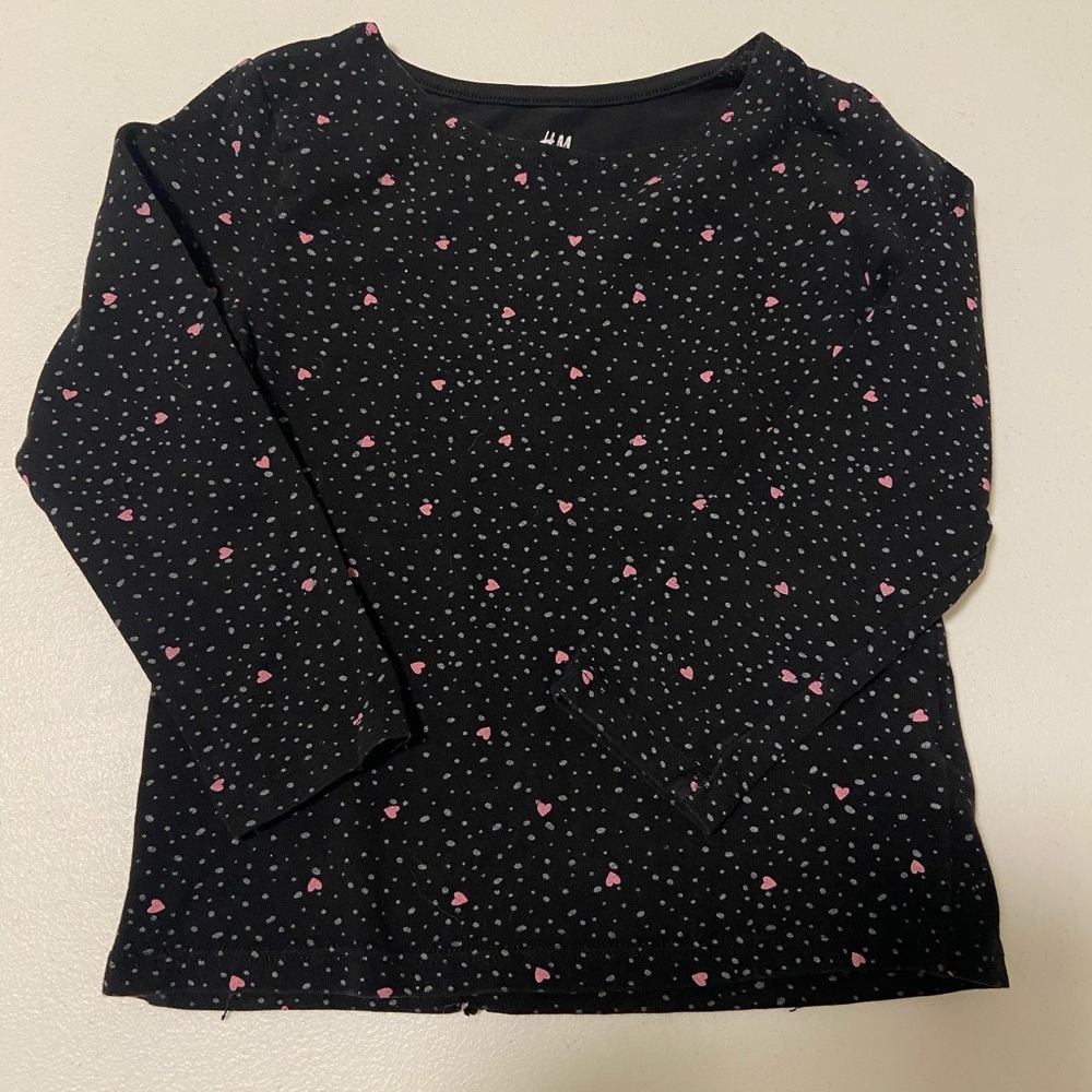 H&M girl’s long-sleeve heart patterned shirt — 2-4 years - Picture 1 of 3